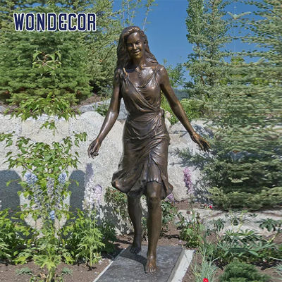 Customized outdoor garden decoration, life-size, a beautiful bronze statue of a woman