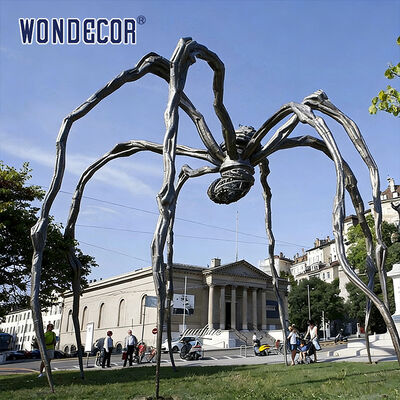Casting custom sized black large copper bronze spider statues, suitable for squares or gardens